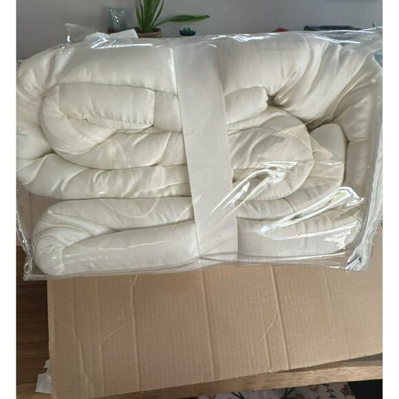 Pottery Barn Portia Full/Queen Ivory Quilt Cotton Silk Box Style New - Picture 6 of 7